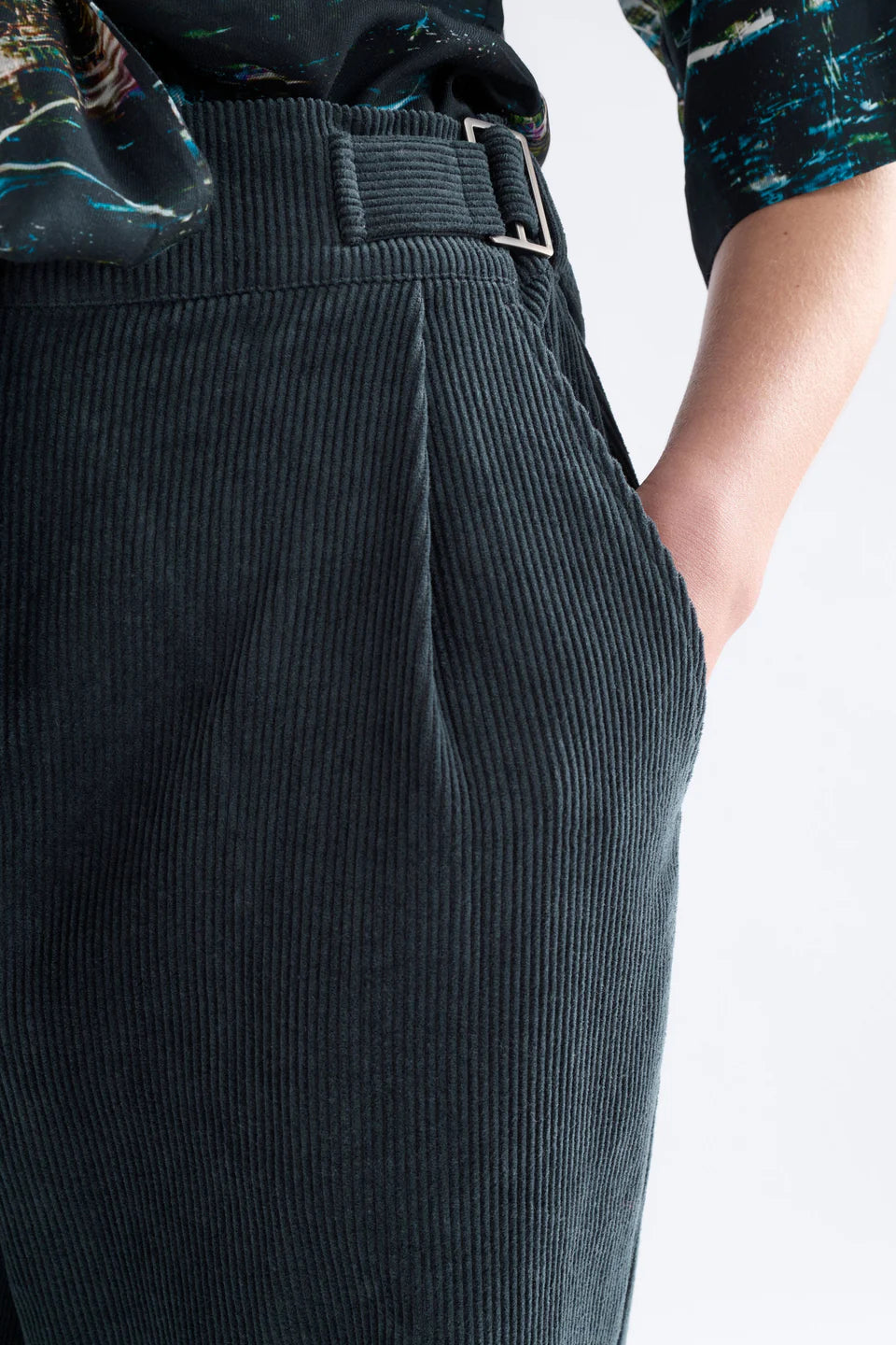 Noemi Cord Pant . Carbon