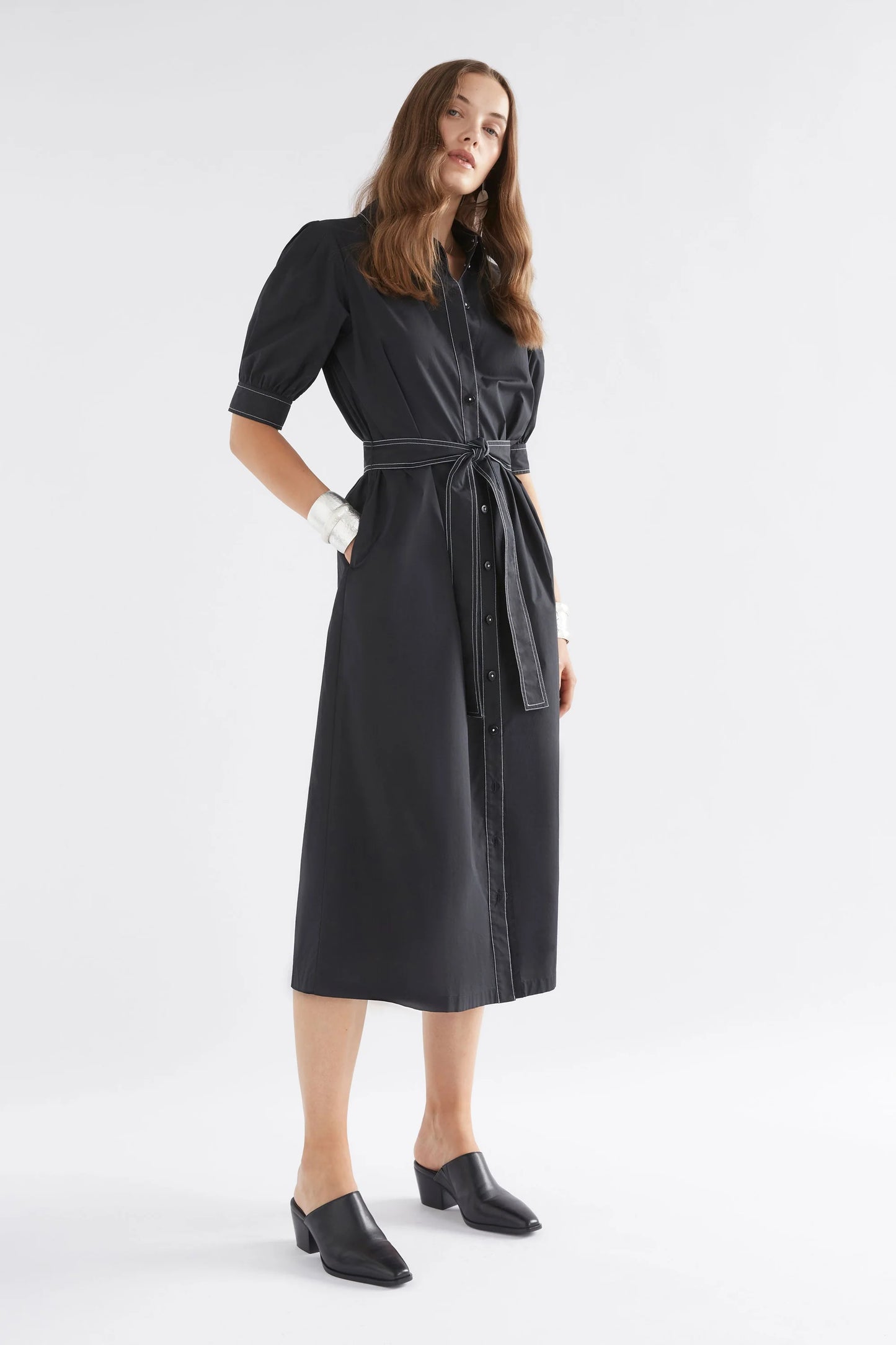 Takt Cotton Top Stitch Dress . Black