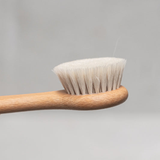 Face Brush with Handle