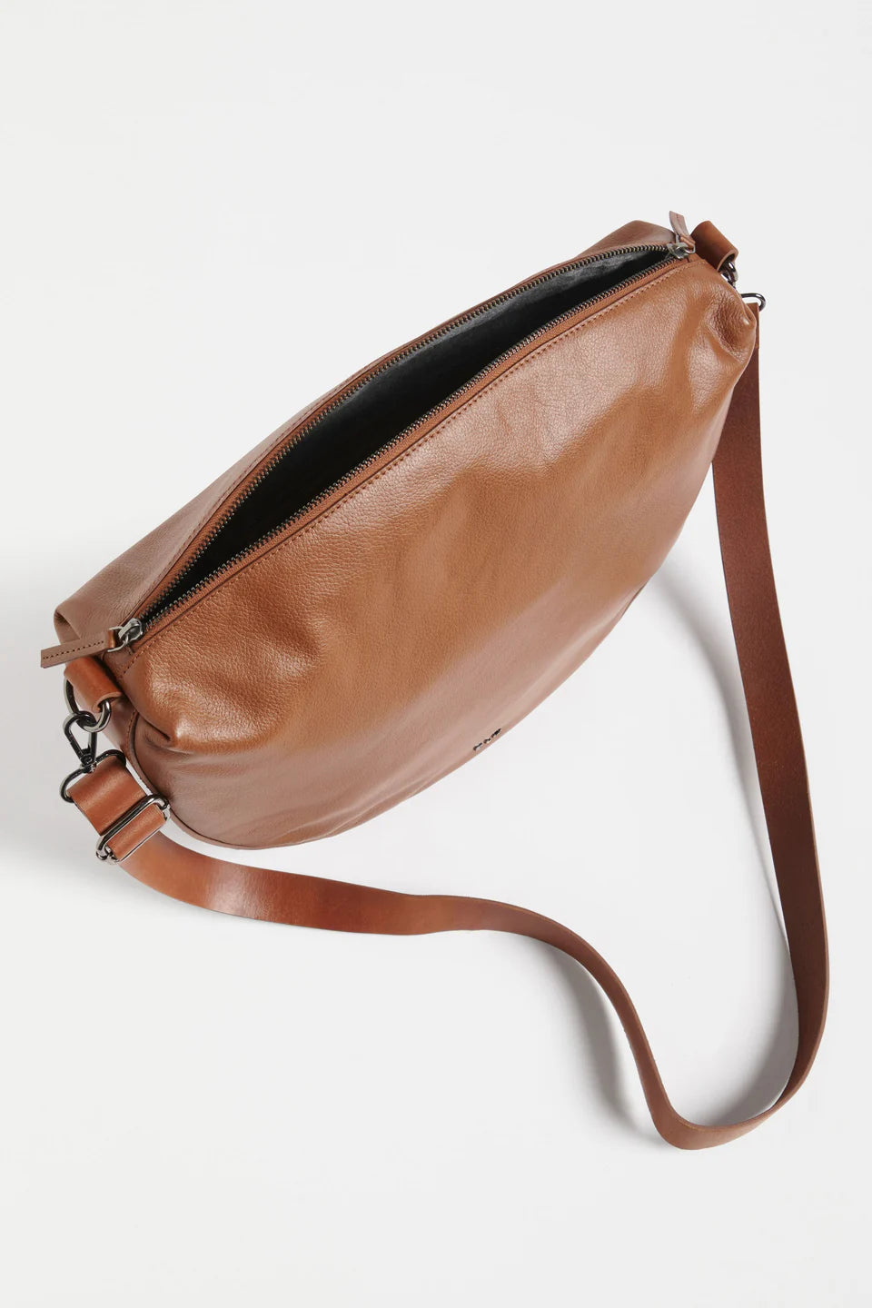 Illin Crossbody Bag . Sienna