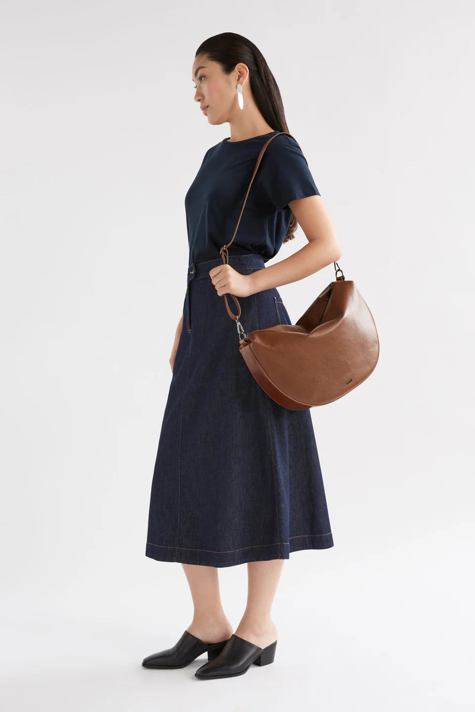 Illin Crossbody Bag . Sienna