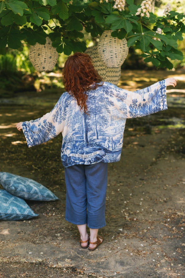 Cropped Kimono . Let The Light In