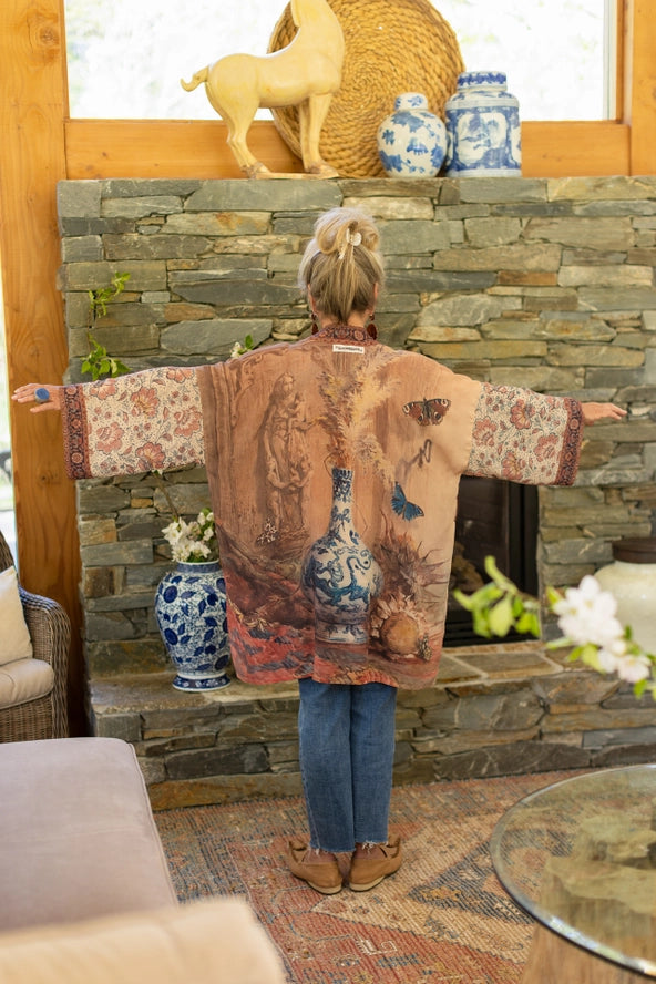 Duster Kimono . The Storyteller