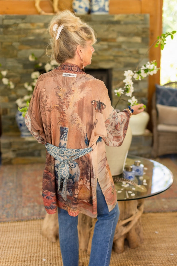 Duster Kimono . The Storyteller