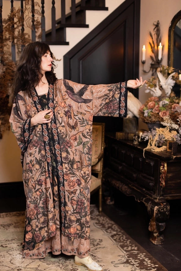 Opera Duster Kimono Robe . Momento .