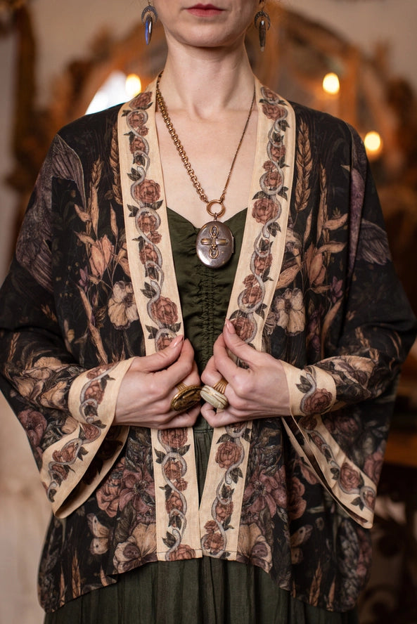 Cropped Kimono . Momento .