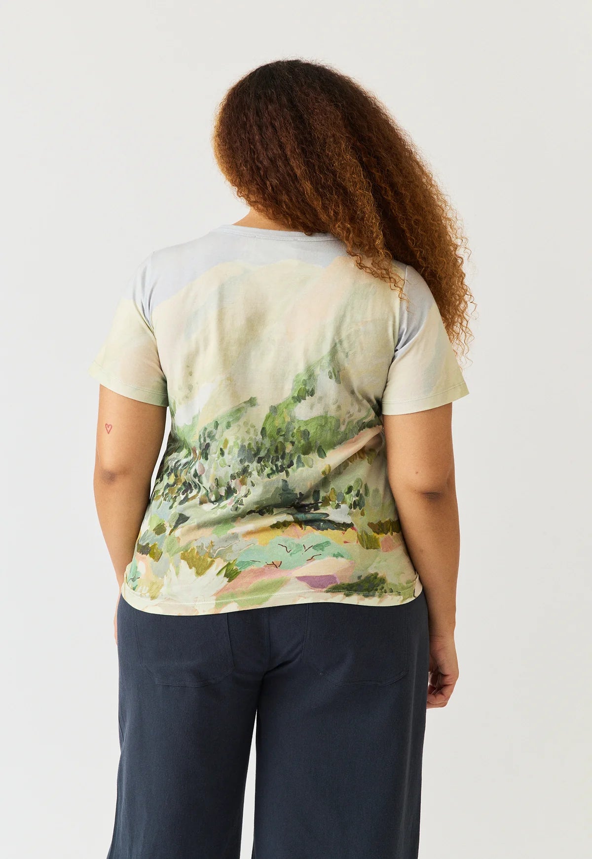 Apollo Tee . Mountain Peak
