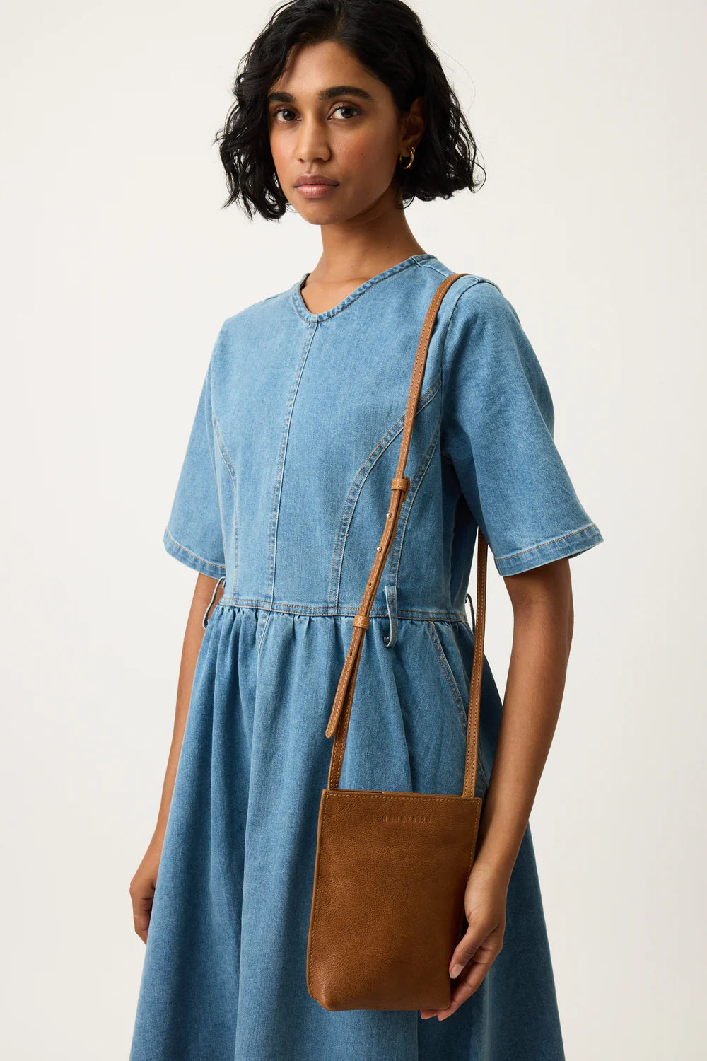 Louanne Pouch . Ochre