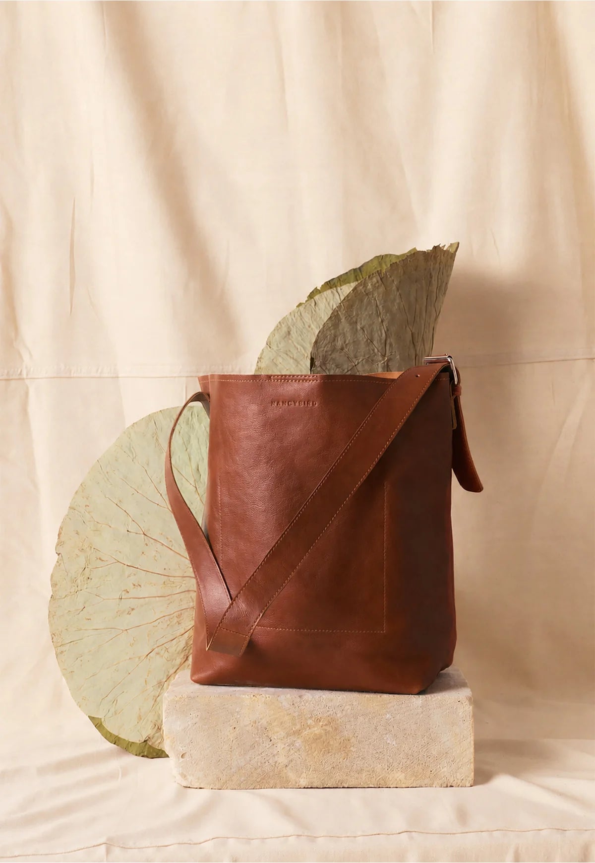 Jou Tote . Bombay Brown
