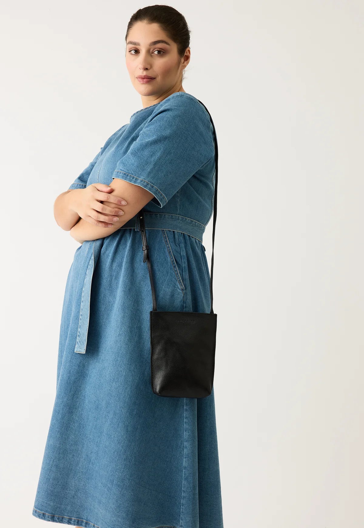 Louanne Pouch . Black