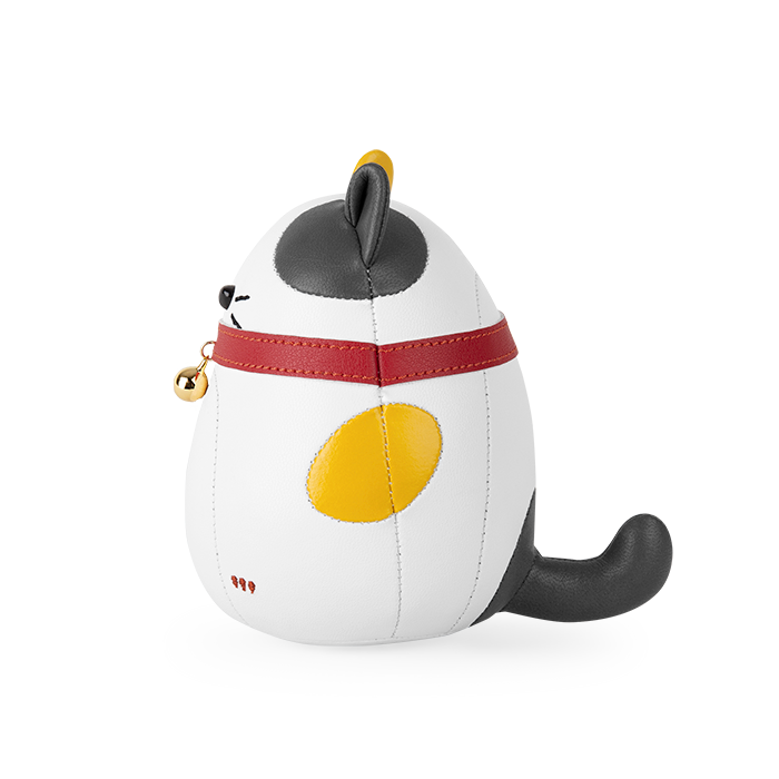 Paperweight . Lucky Cat, yellow ear