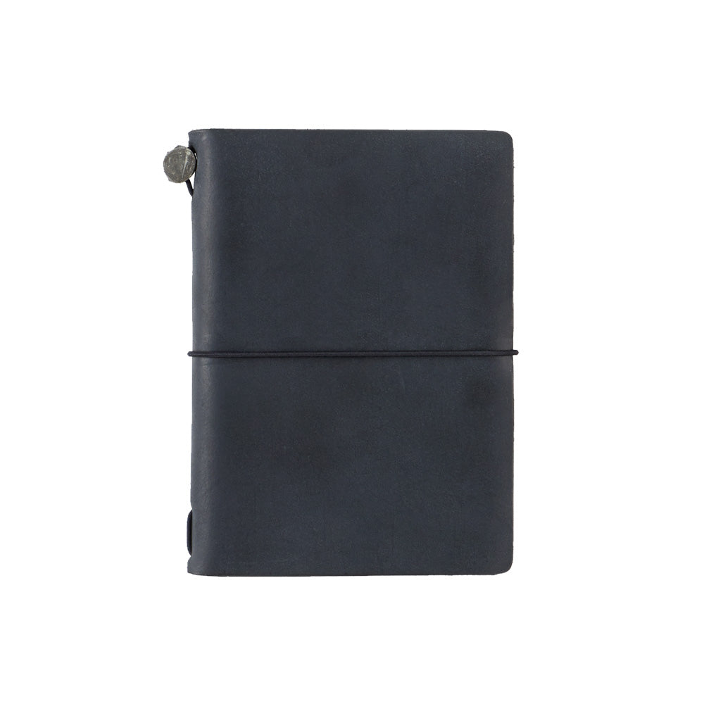 Traveler's Notebook . Passport size . Black