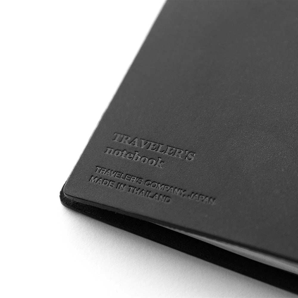 Traveler's Notebook . Passport size . Black