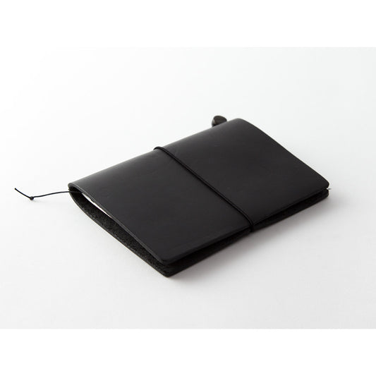 Traveler's Notebook . Passport size . Black