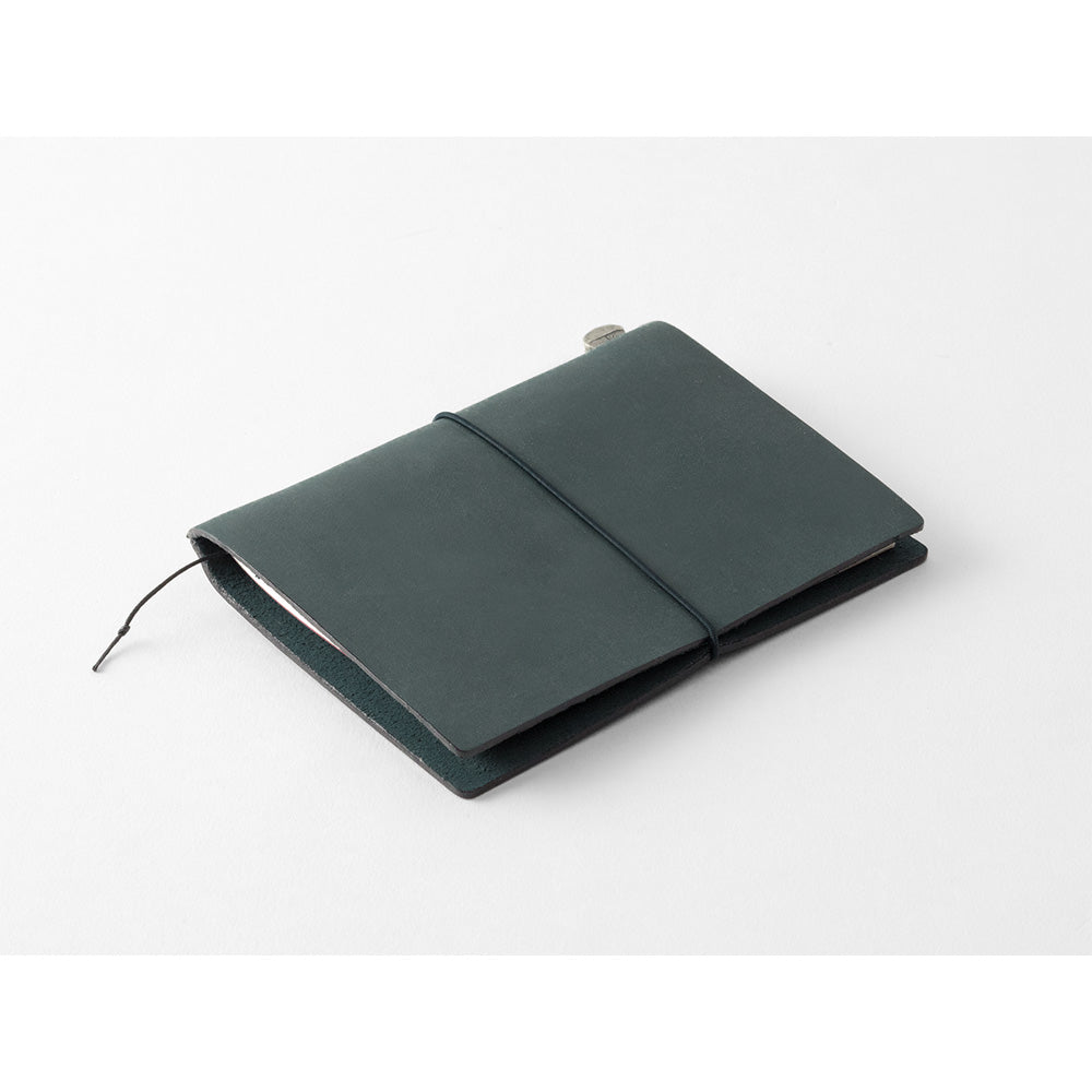 Traveler's Notebook . Passport size . Blue