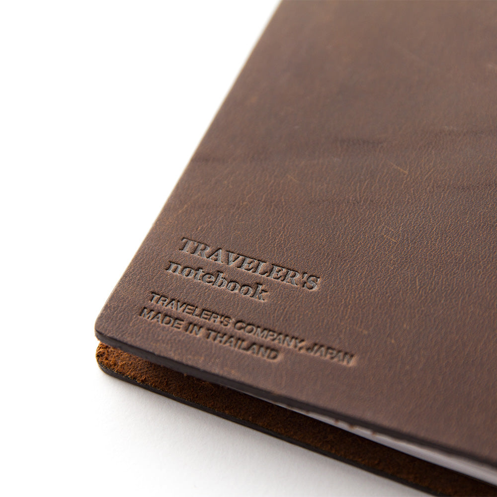 Traveler's Notebook . Regular size . Brown