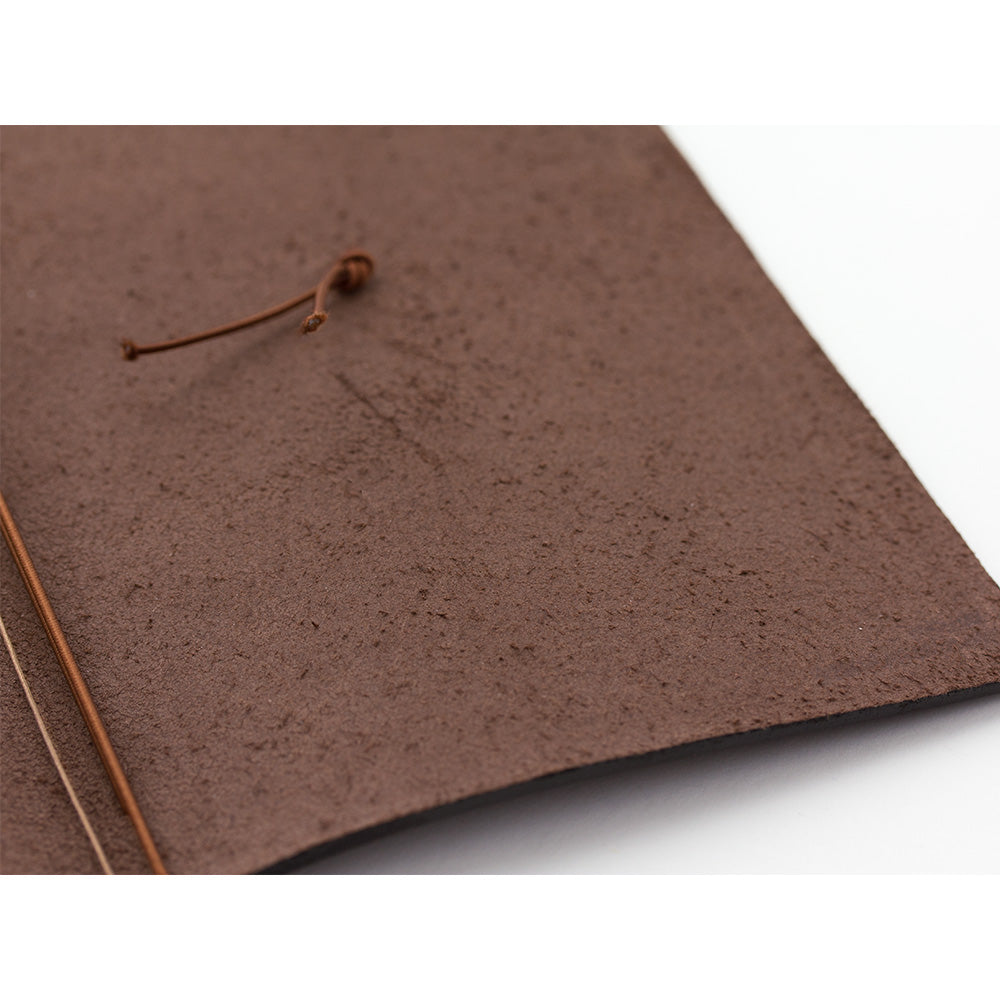 Traveler's Notebook . Regular size . Brown