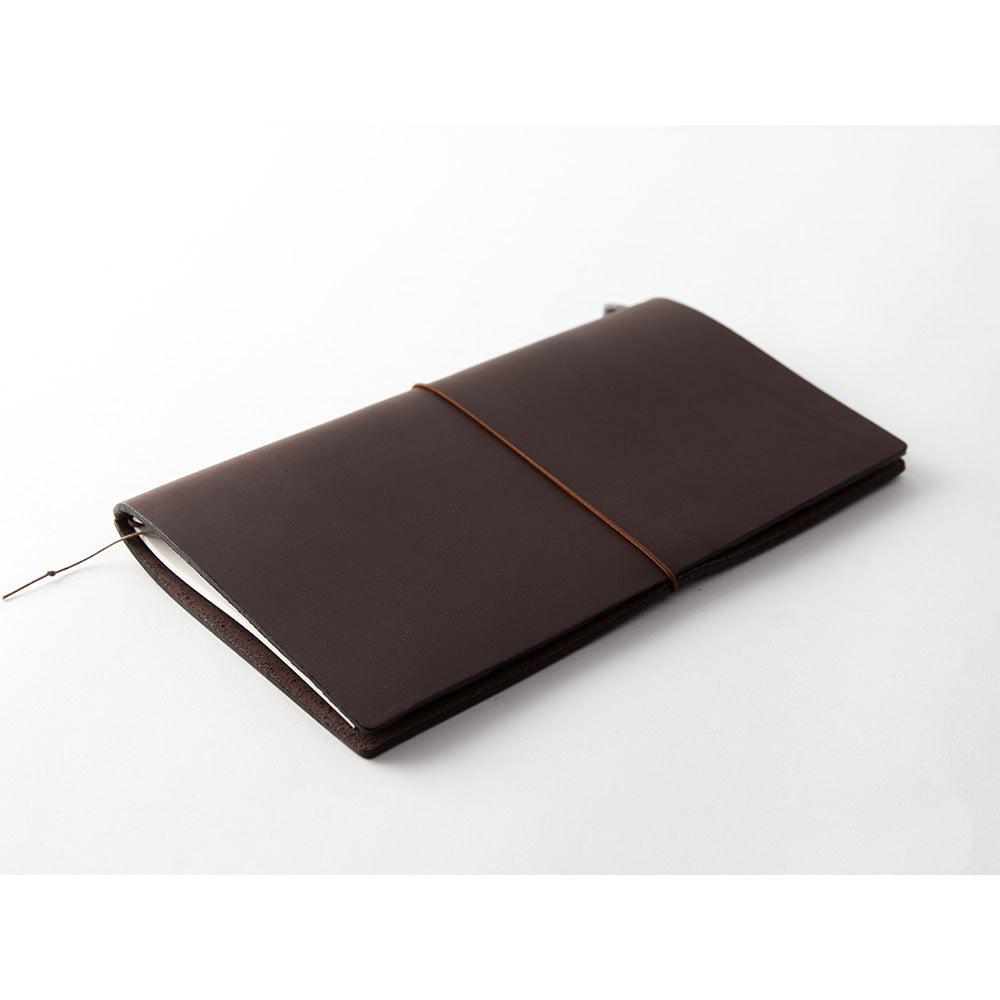 Traveler's Notebook . Regular size . Brown