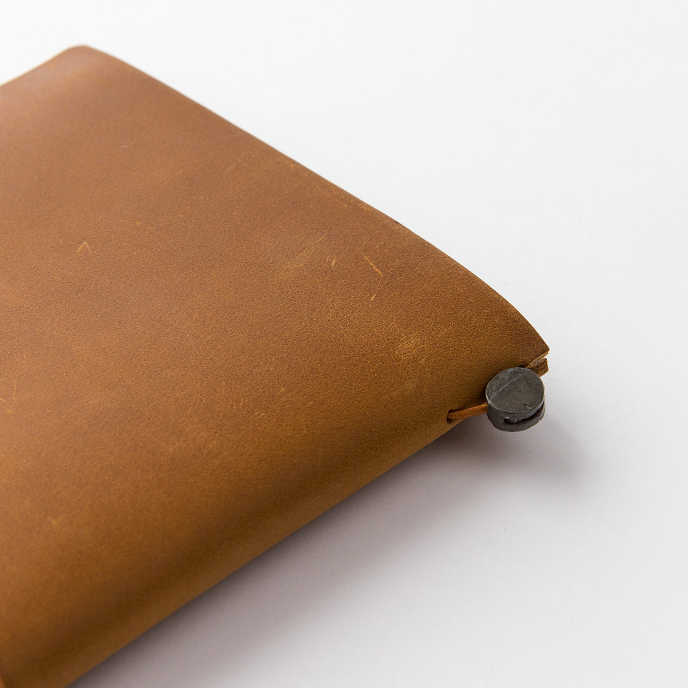 Traveler's Notebook . Regular size . Camel