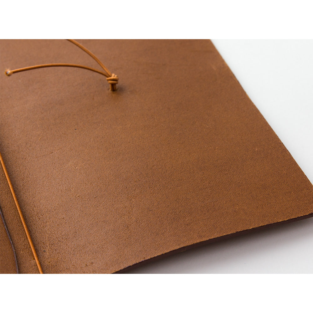 Traveler's Notebook . Regular size . Camel