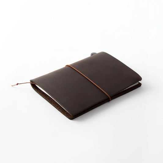 Traveler's Notebook . Passport size . Brown
