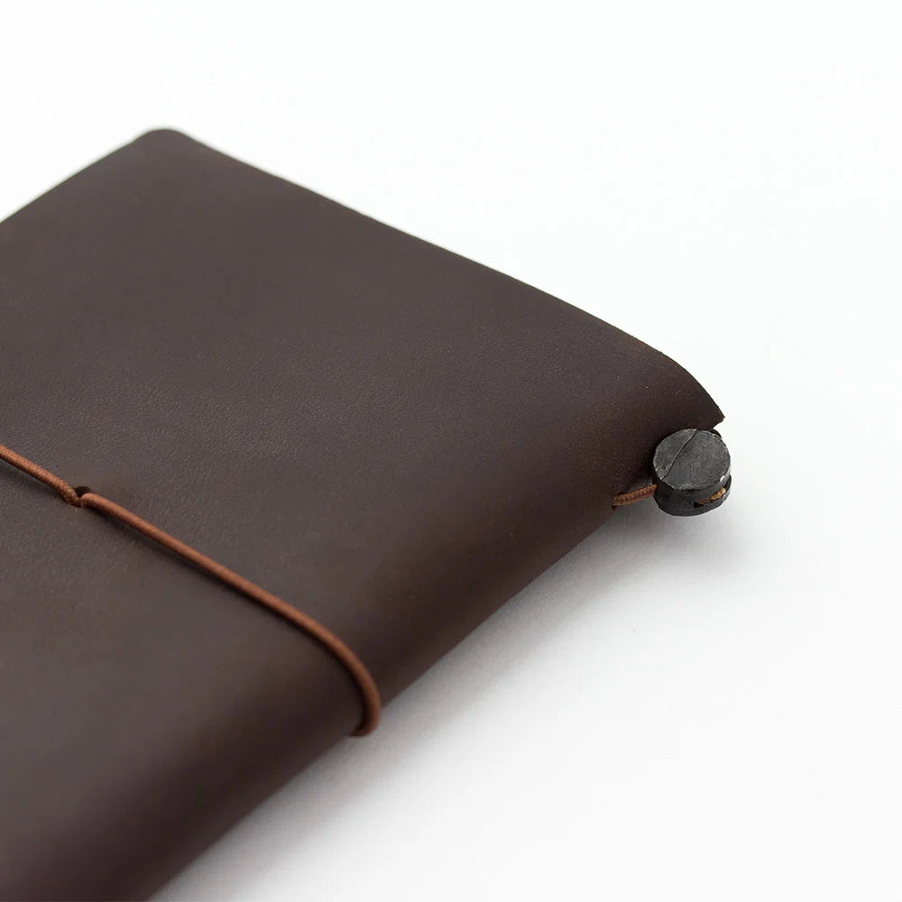 Traveler's Notebook . Passport size . Brown