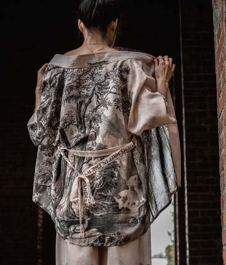 Artist Kimono . Wildwood